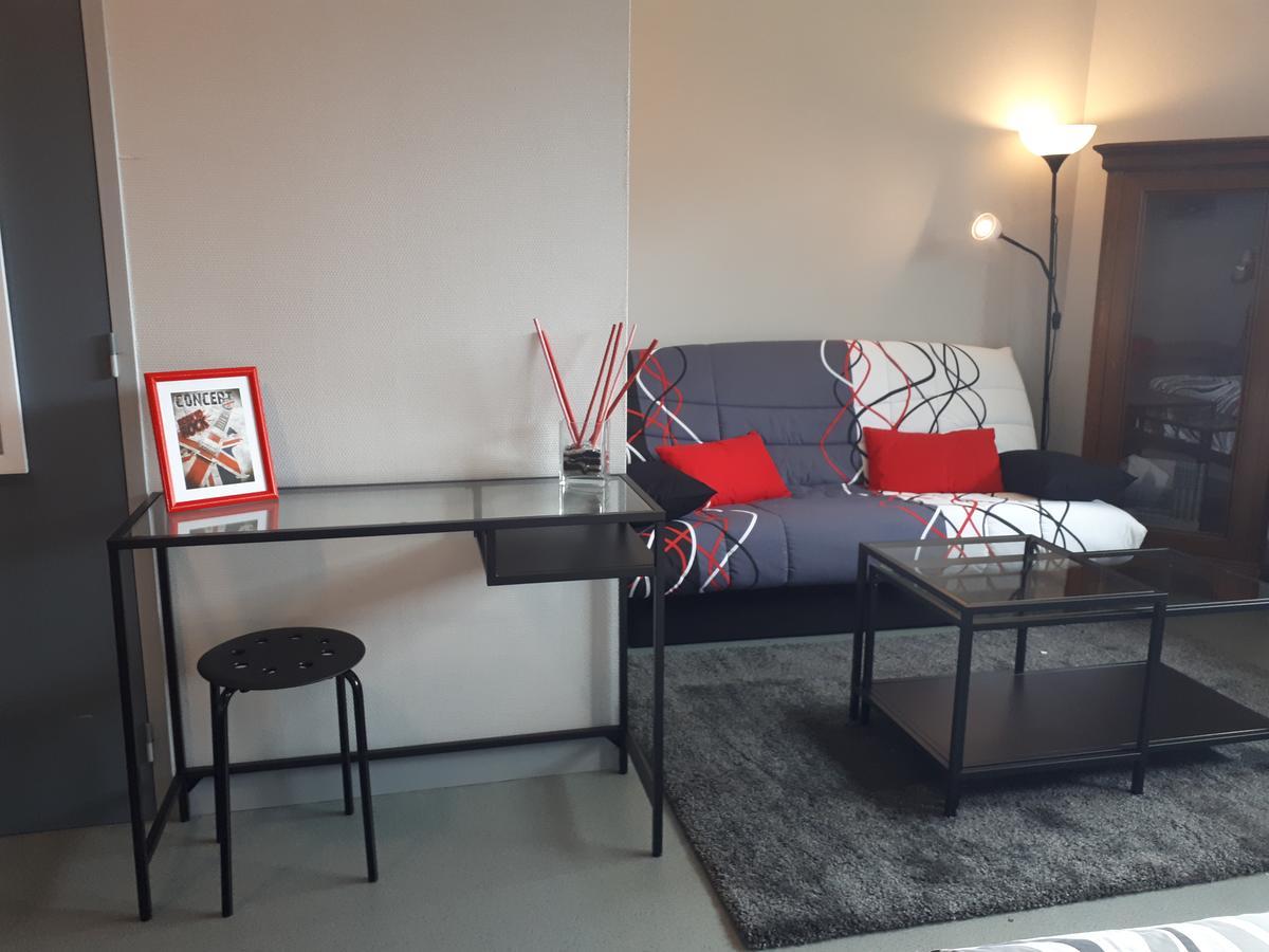 Le Grand Val Bed & Breakfast Lavastrie ภายนอก รูปภาพ
