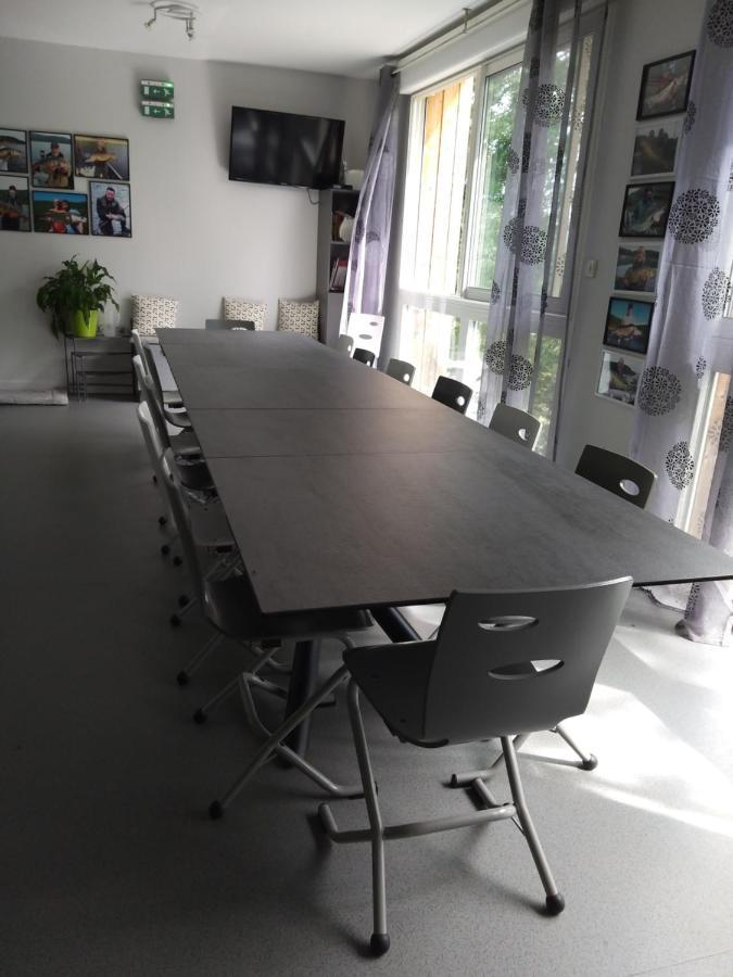 Le Grand Val Bed & Breakfast Lavastrie ภายนอก รูปภาพ