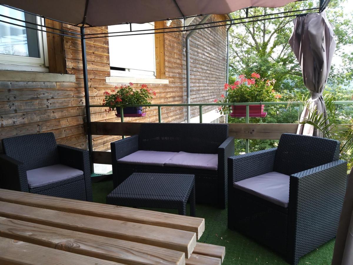 Le Grand Val Bed & Breakfast Lavastrie ภายนอก รูปภาพ